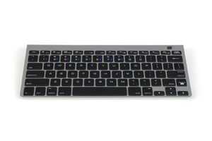 M-board 870 Bluetooth Keyboard.